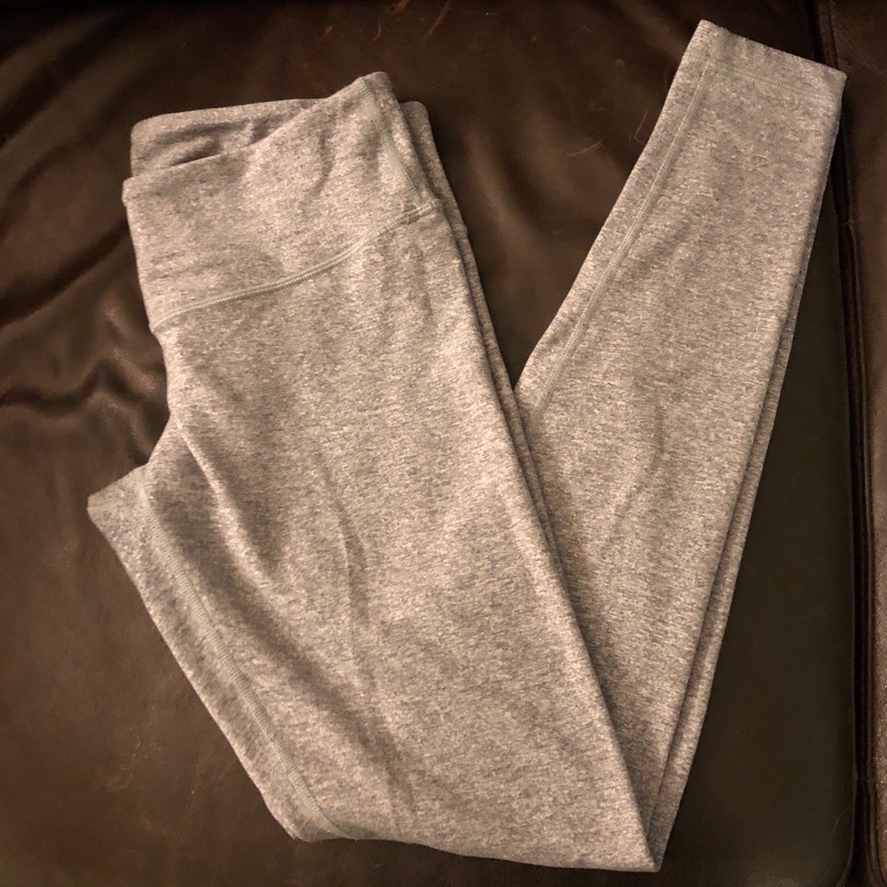 Gray Lulu Lemon Wunder-under pants